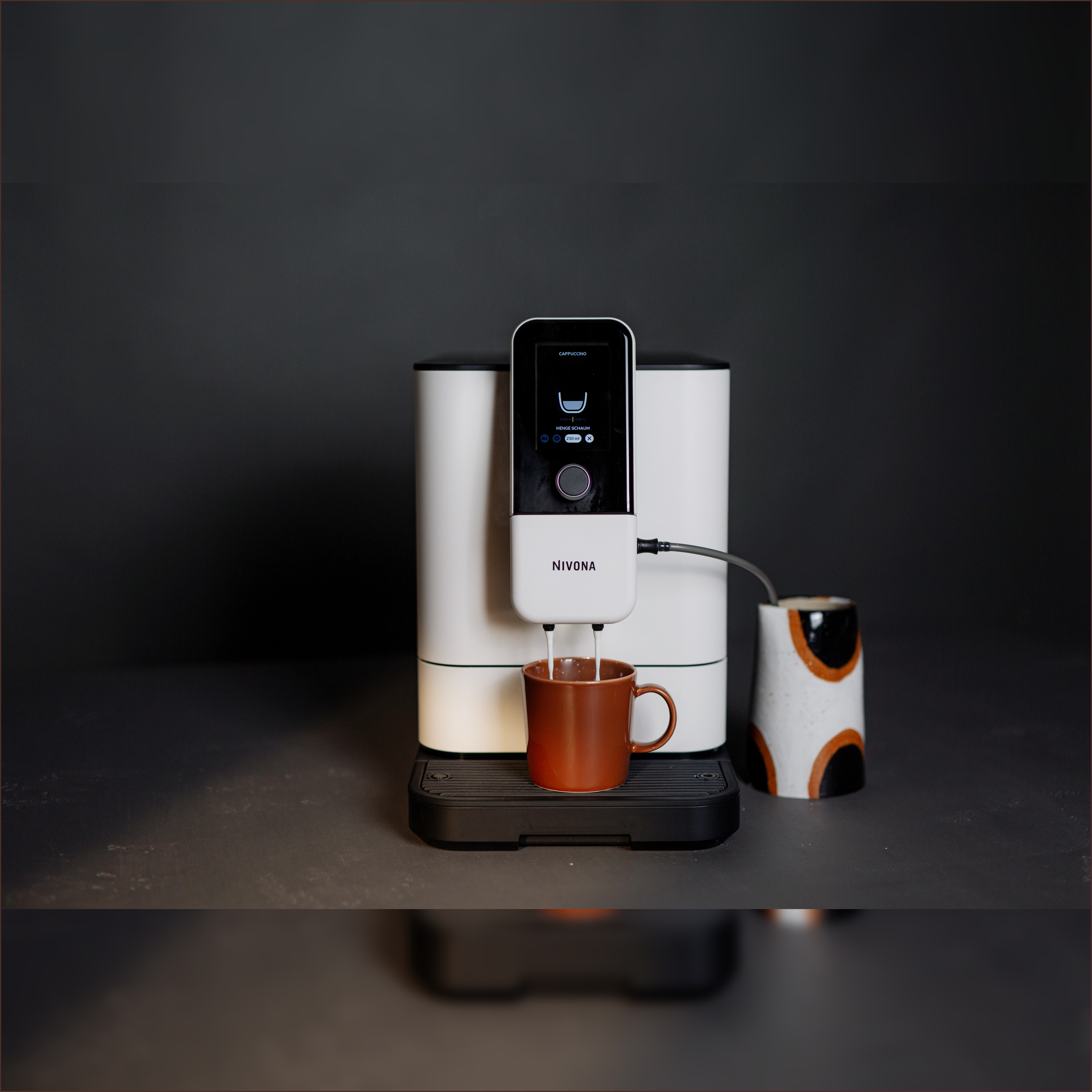 28 - 2025 12 NICR 8000 white studio web-218122